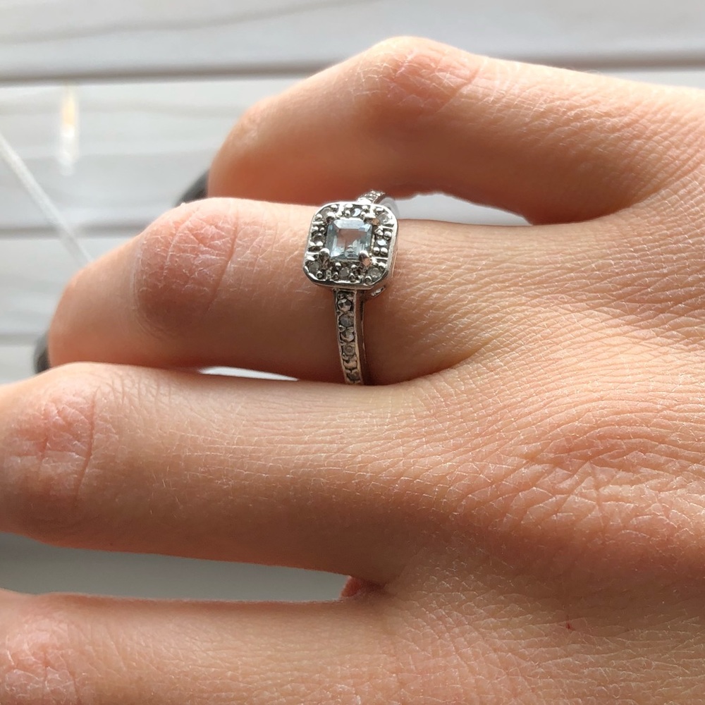 Sterling Silver Aquamarine Ring